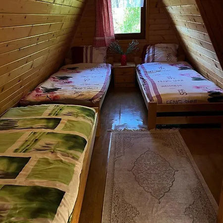 Aleja Lubon - Private Mountain House *