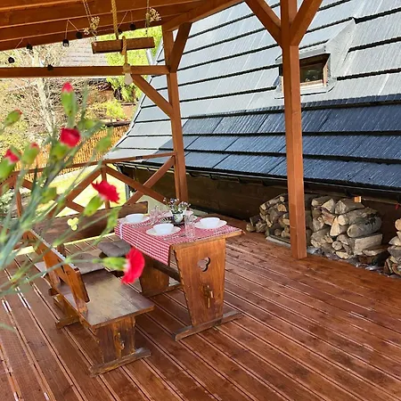 Aleja Lubon - Private Mountain House *