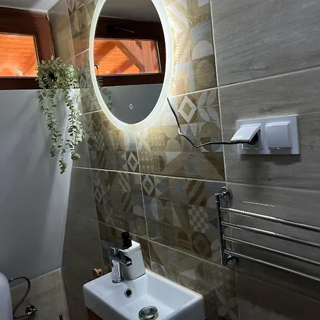 Aleja Lubon - Private Mountain House Villa *